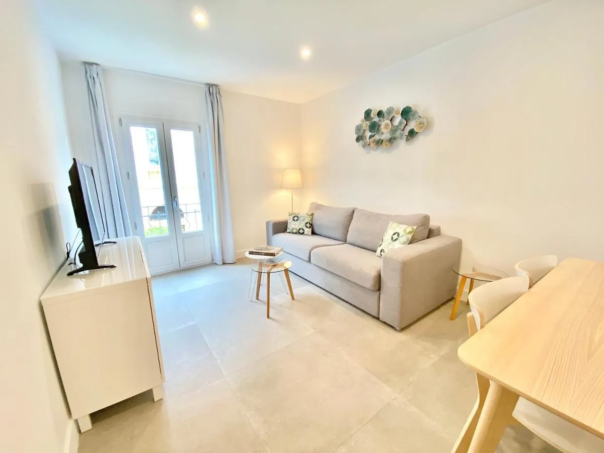 Republique Appartements 멍똥 아파트