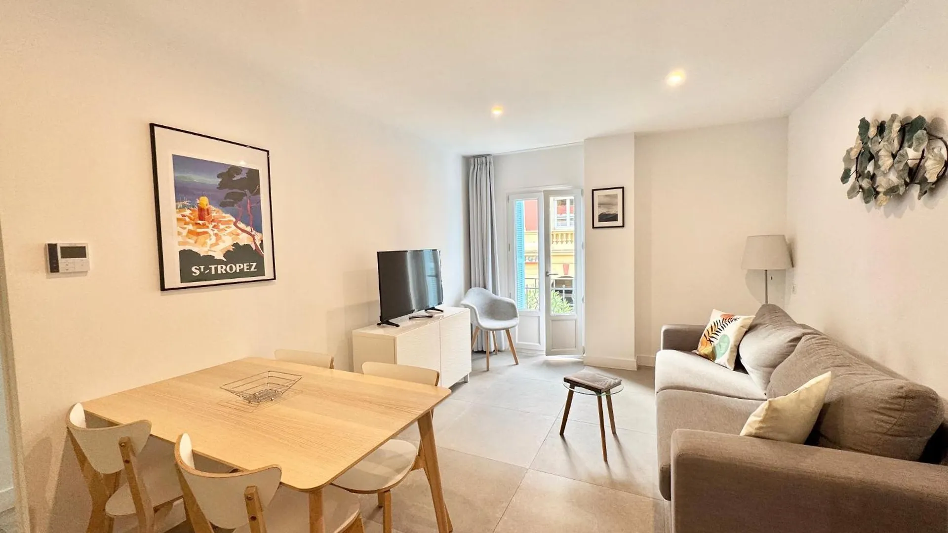 아파트 Republique Appartements 멍똥 프랑스