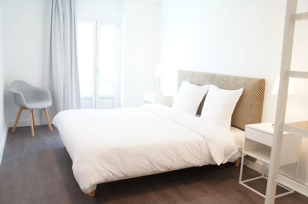 Republique Appartements 멍똥 아파트