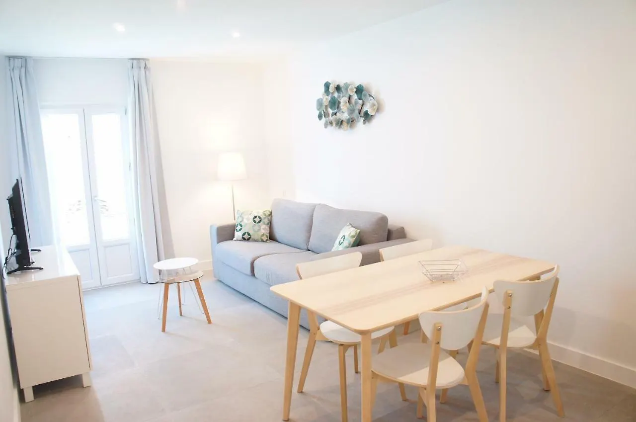 Republique Appartements 멍똥